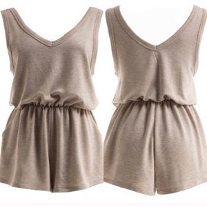 🆕 Khaki Romper (S)